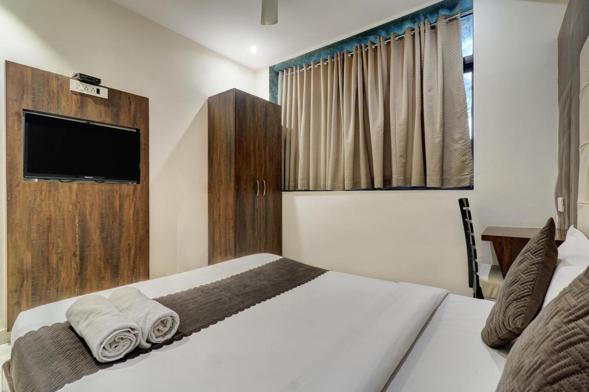 Hotel A. K. International - Fort Мумбай Стая снимка
